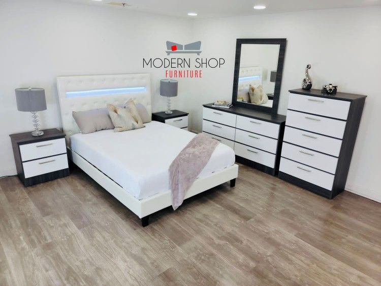 Bedroom Set *** Sold Separately Too *** Financing Available*** Juego De Cuarto **** Se Puede Vender Por Separado *** Financiamiento Disponible Furniture