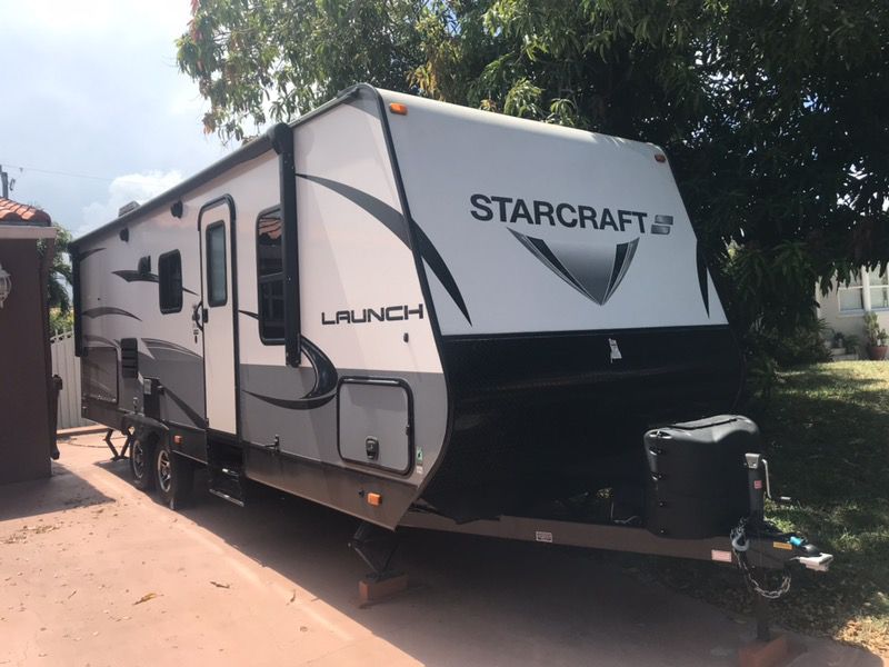 2018 Starcraft 24ODK travel trailer, like new condition.
