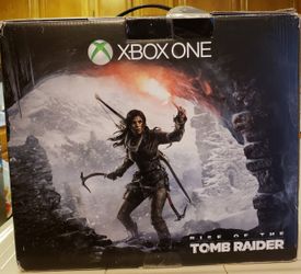 Xbox One 1 TB Rise of the Tomb Raider