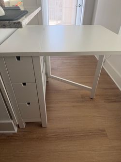 Adjustable Dining Table