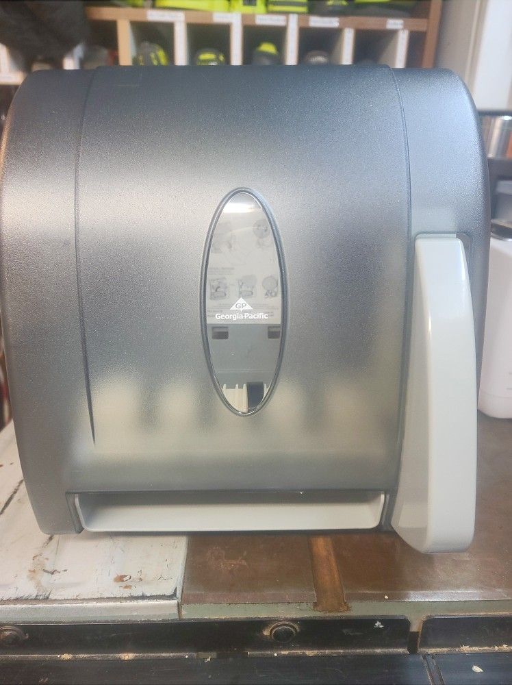 NOW $5 OFF! New In Box Georgia-Pacific Paper Towel Dispenser