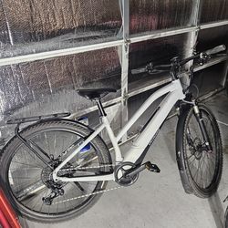 Specialized VADO 2020