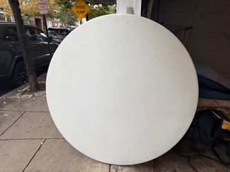 60” Round Folding Folding Tables – White – 7 Available