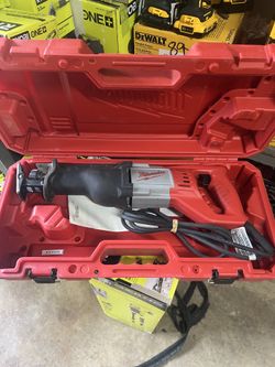 Milwaukee corded sawzal