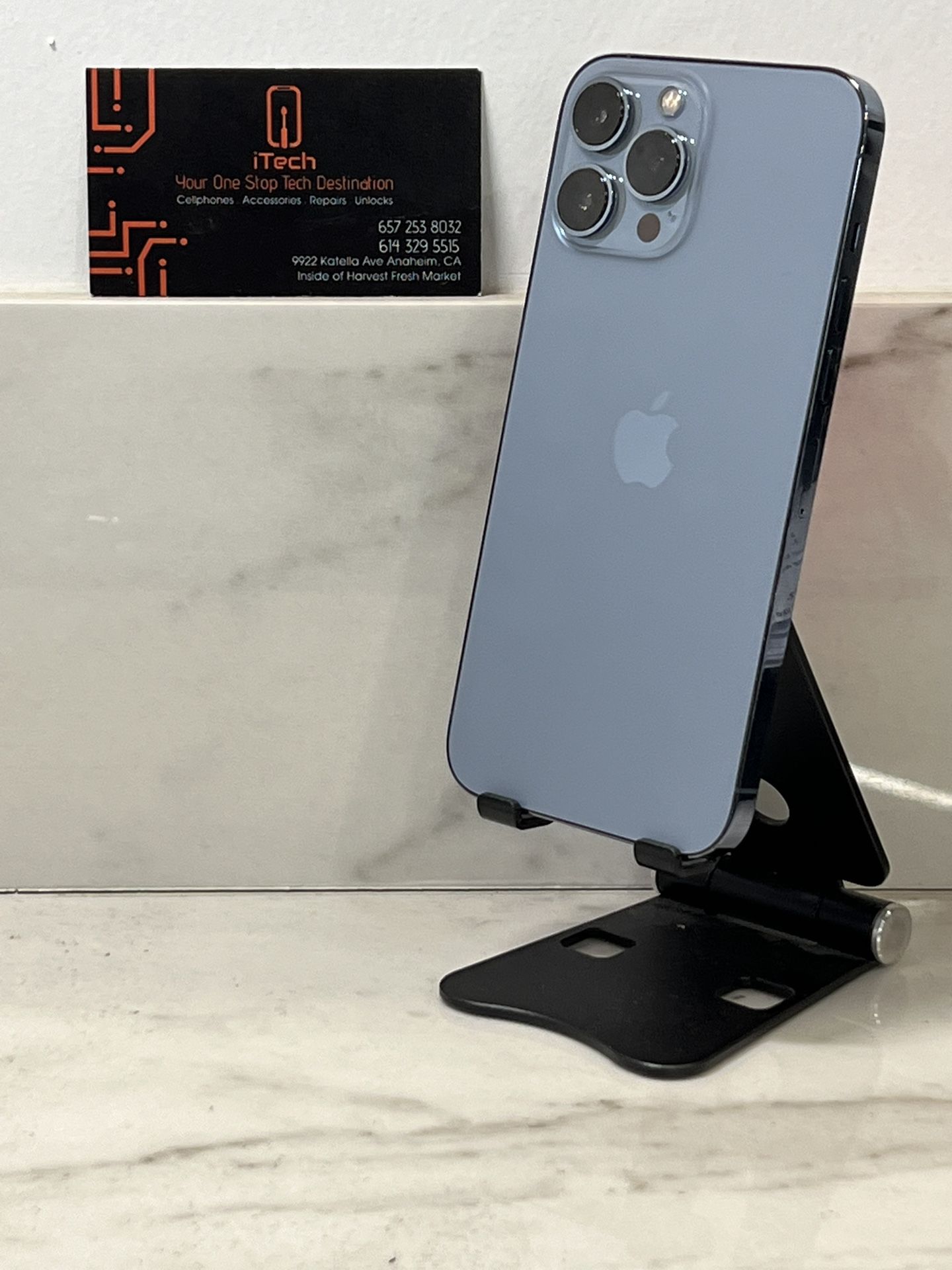 iPhone 13 Pro Max 1 TB Unlocked Works On Any CARRIER