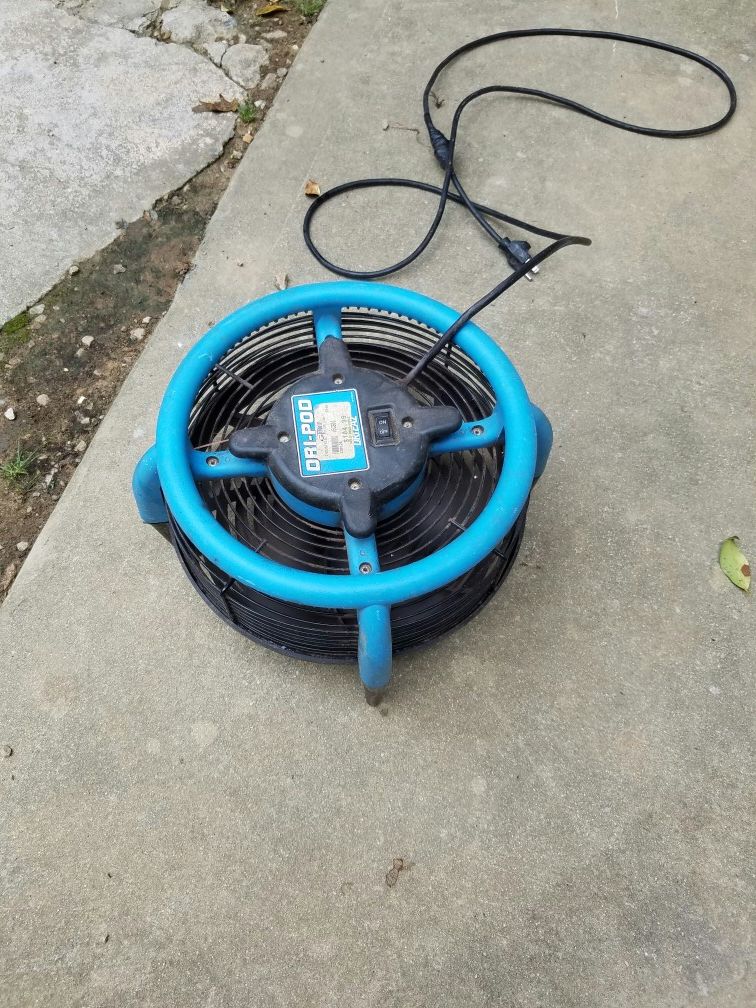 fan. floor dryer. dri pod