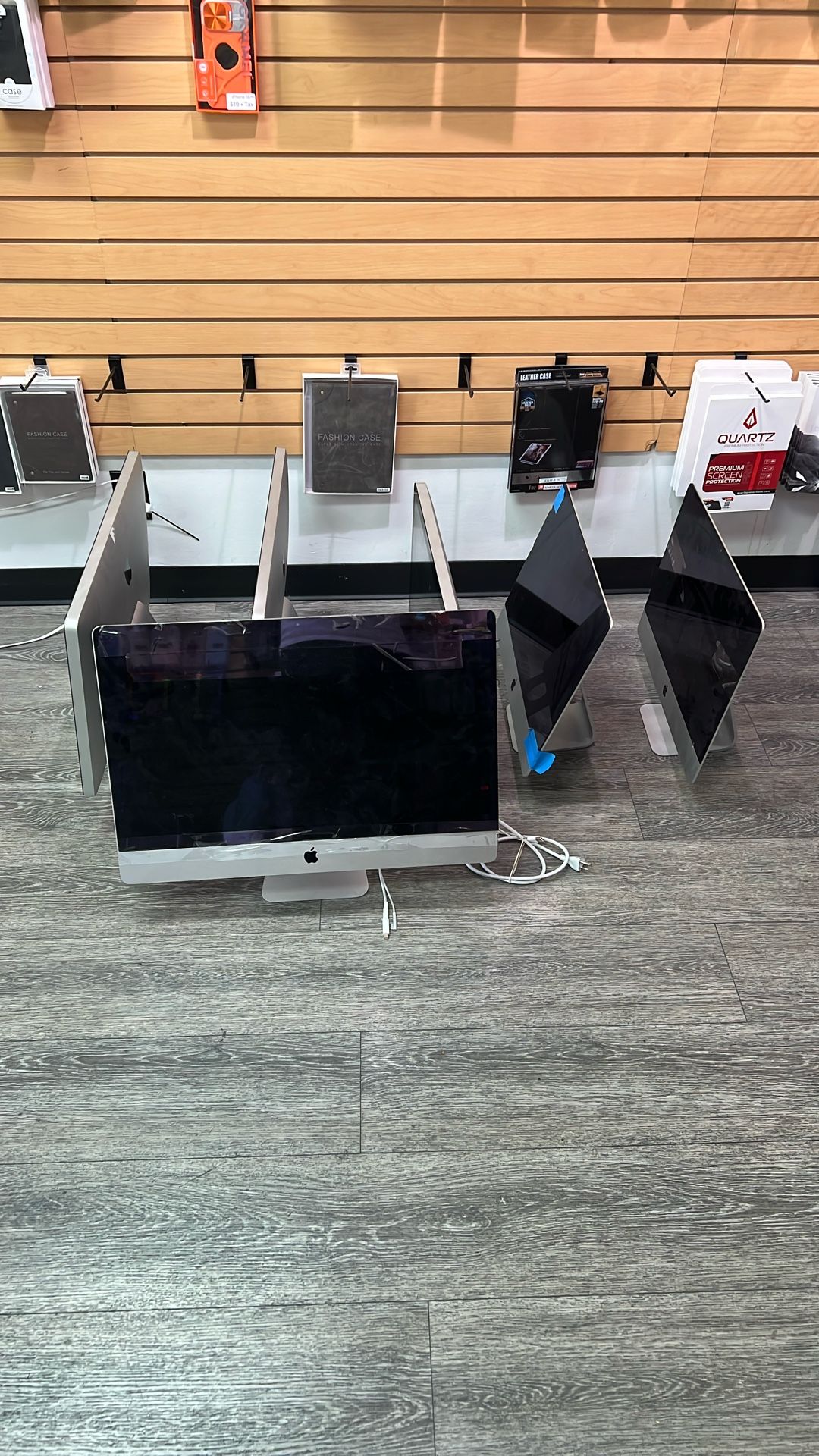 iMacs Lot