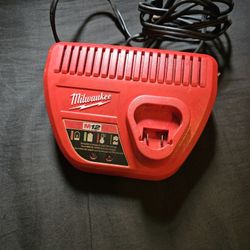 Milwaukee Battery Charger 