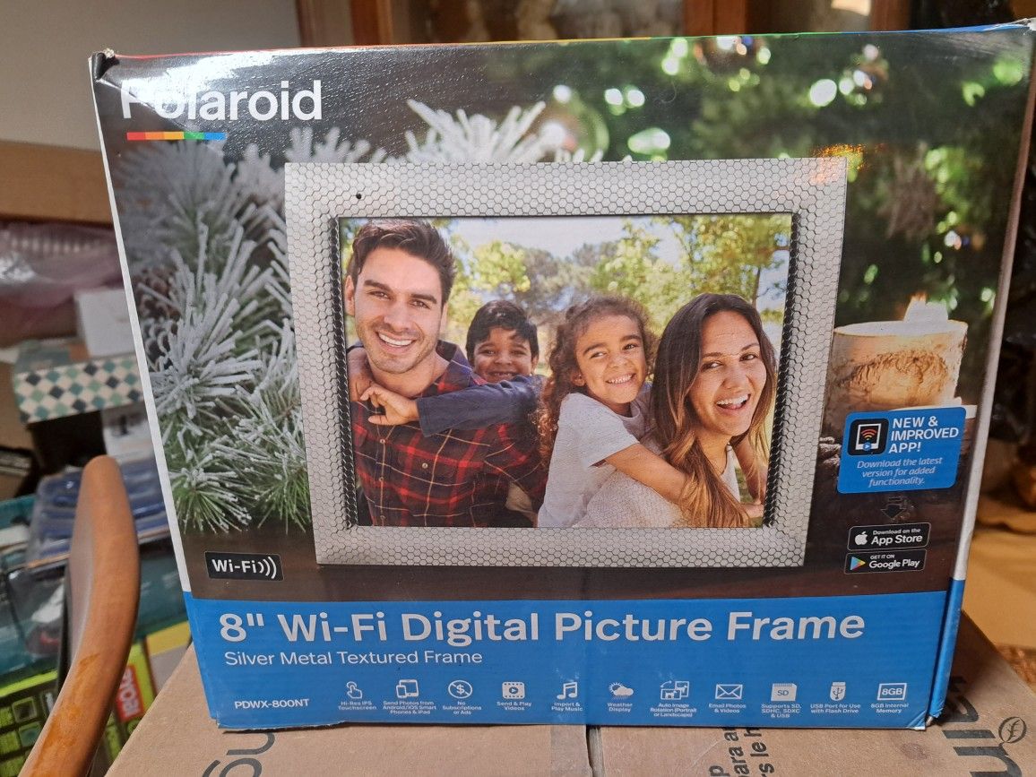 Polaroid 8" Digital Picture Frame