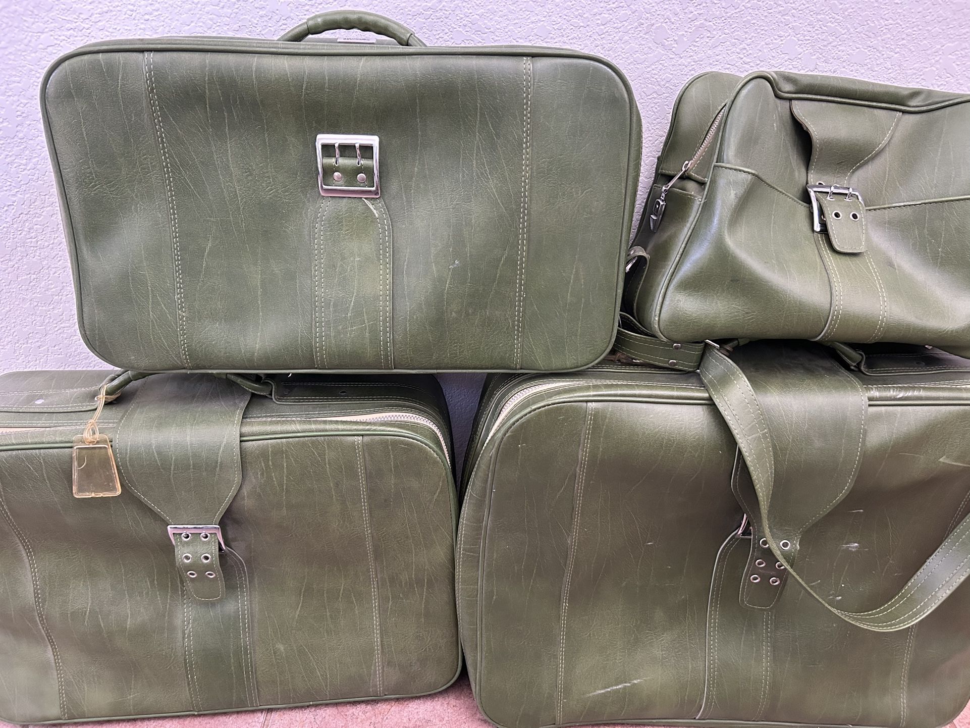 Vintage Leather Samsonite Luggage setting