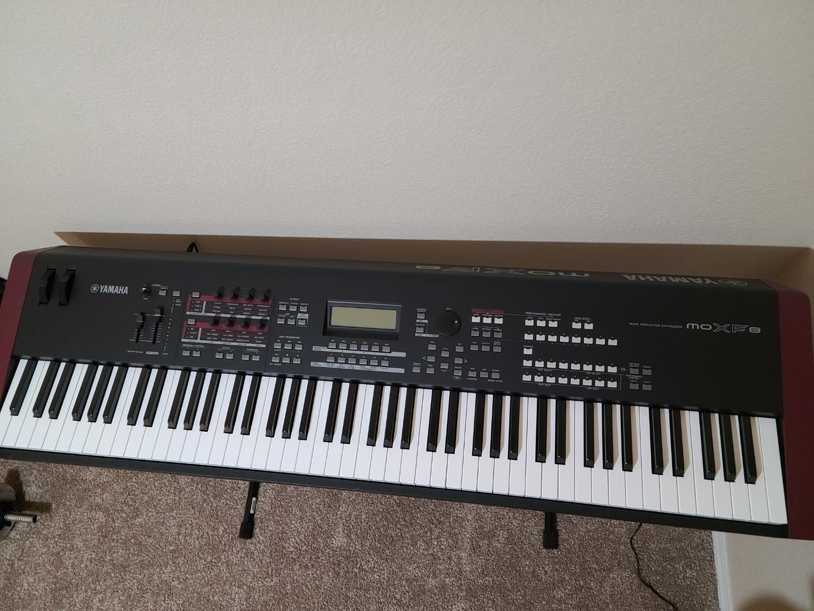 Yamaha MOX8 Keyboard 88 key synthesizer workstation