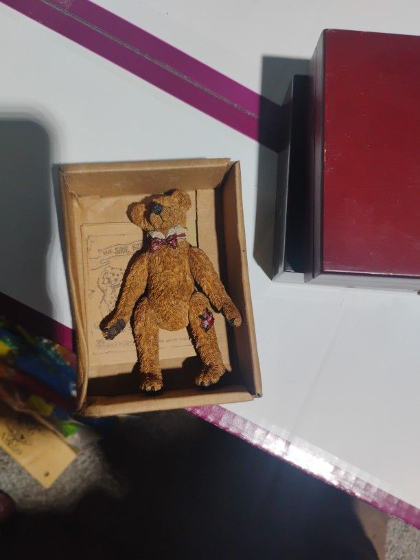 2 Vintage Shoe Box Bears