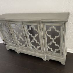 TV CABINET PICK UP TODAY 