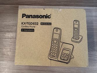 Panasonic KX-TGD832 DECT 6.0 Cordless Phone System with 2 handsets - New