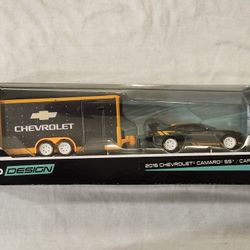 2020 MAISTO PREMIUM  1:64 SCALE.  TOW & GO.  2015 CHEVROLET CAMARO SS. WITH CAR TRAILER. 