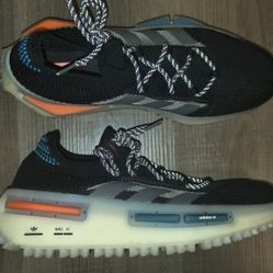 Size 8 Adidas 