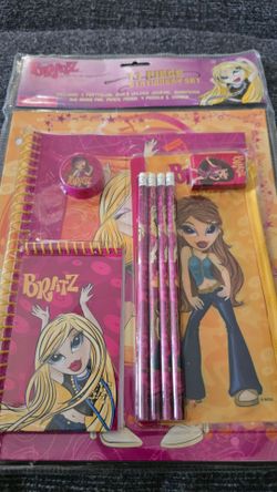 vintage Bratz 11-Piece Stationery