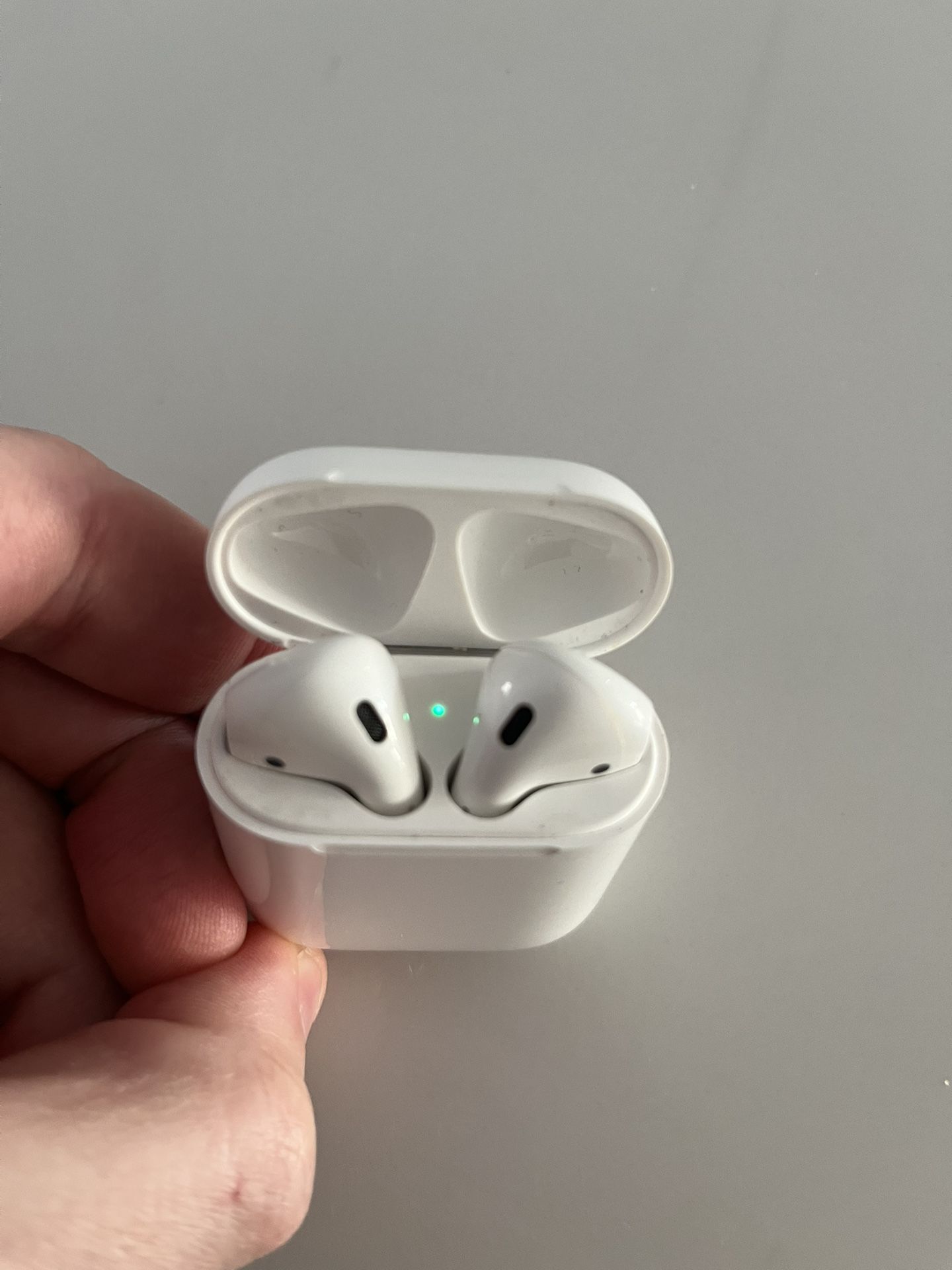 Apple AirPods