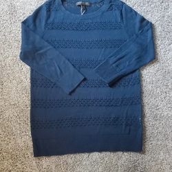 3/4 sleeve sweater from banana republic size xs. navy blue. new

