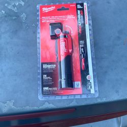 Milwaukee Rechargeable Flashlight
