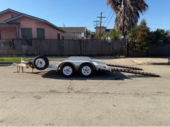 BIG TEX  DOVETAIL 14FT CAR HAULER TRAILER WITH HEAVY DUTY 8FT RAMPS