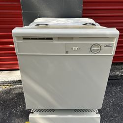 Whirlpool Dishwasher 