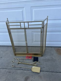 Firescreen With Tools Gold Color 