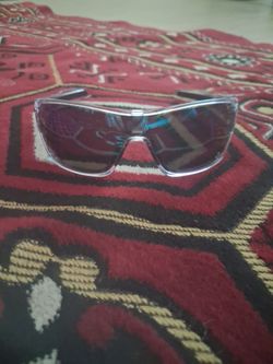 Oakley men sunglasses