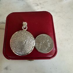 Vintage 925 Sterling Silver double sided Mayan / Aztec pendant , marked Mexico 🇲🇽 925 , large bale , very nice 🥰