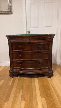 Three-Drawer Cherry Bombé Chest Used Good