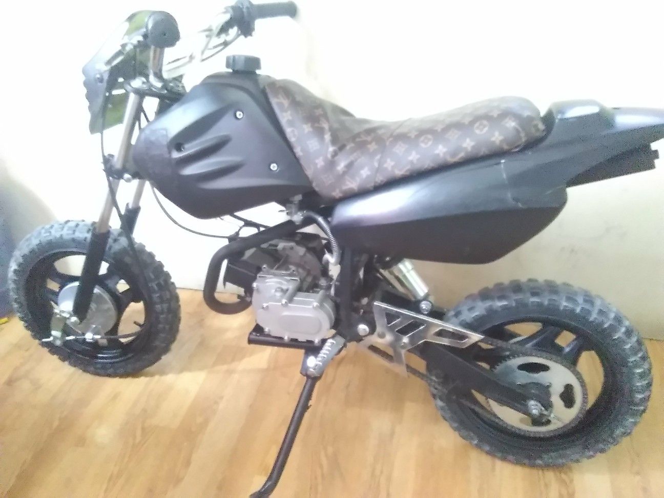 50cc dirt bike new parts new brakes and motor no problems at all