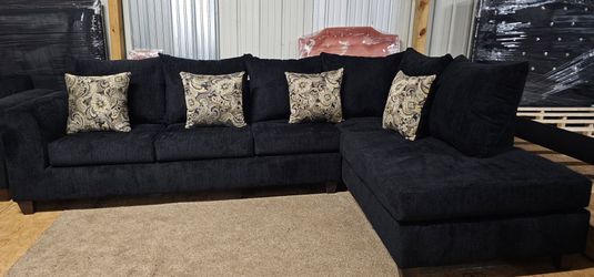 Black Fabric Sectional Sofa with Chaise