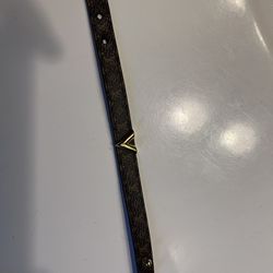 Louis Vuitton Essential V Bracelet 