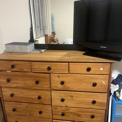 Nice 11 Drawer Wooden Dresser