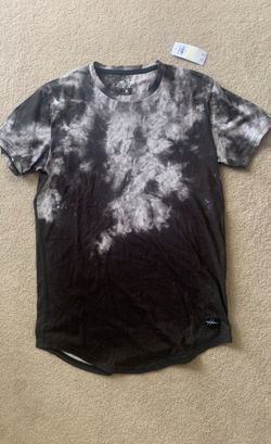 New With Tags Men’s Hollister Stacked Curved Hemmed T-Shirt