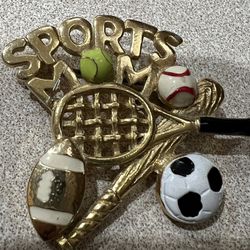 Sport mom Pin