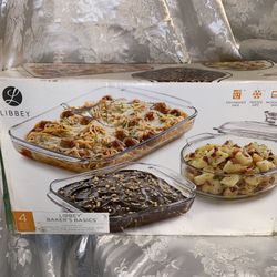 Libby’s 4 Pc. Bake set ~ New With Box