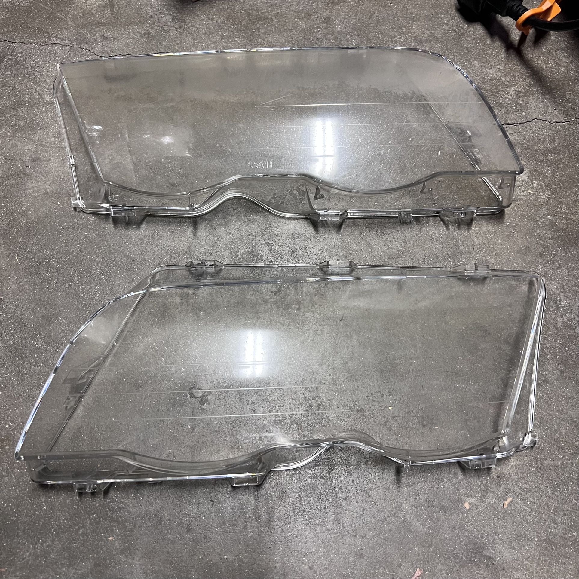BMW E46 3 Series Sedan Headlight Lens