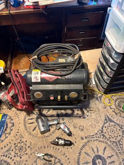BlackMax 5 gallon twin tank air Mobil compressor