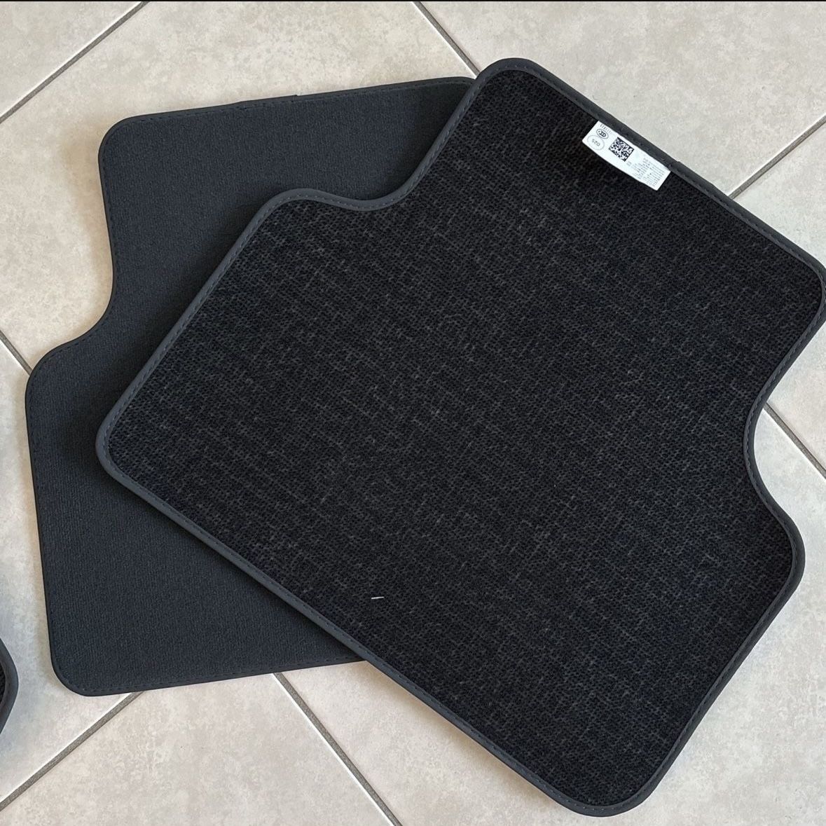 Car Floor Mats OEM Audi Black