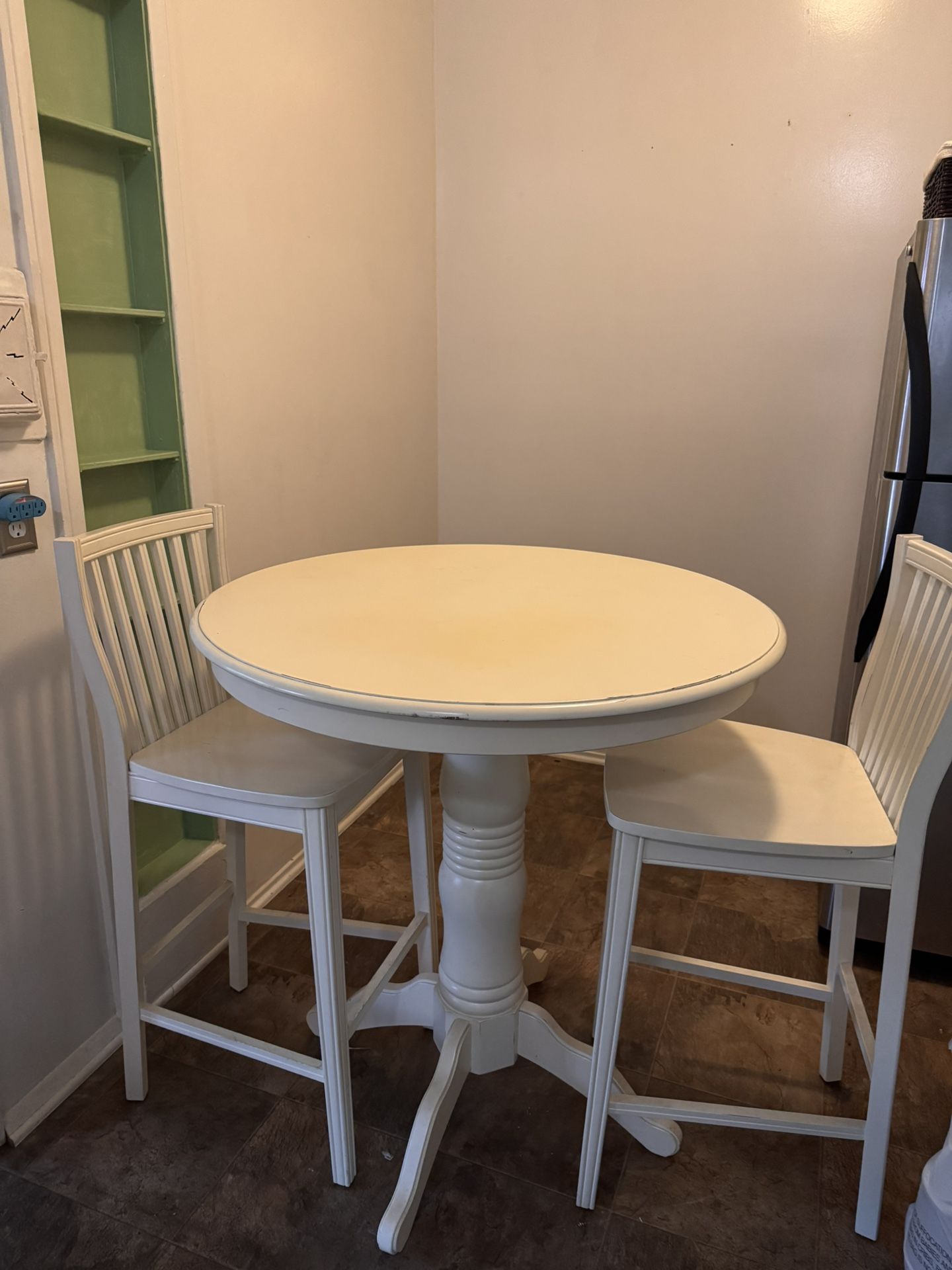Countertop Height, Table, And Chairs