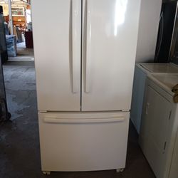 Refrigerator Whirlpool Everything Is And Good Working Condition 3 Months Warranty Delivery And Install 