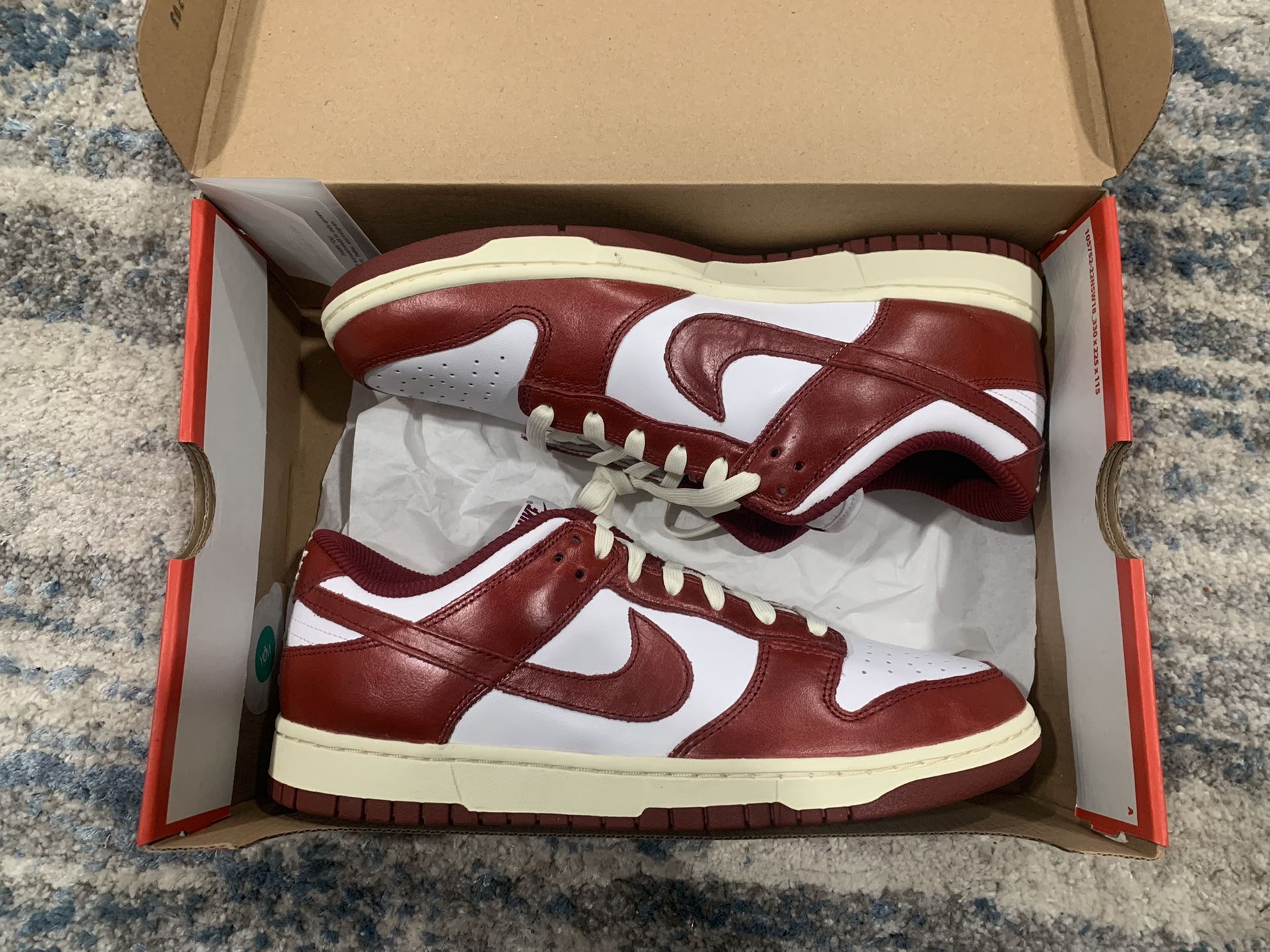 Ds Nike Air Dunk Low Vintage Red Size 11.5W 10M