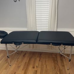 EARTHLITE Portable Massage Table - Lightweight w/ Rest Face Cradle & Carry Case