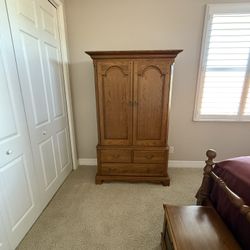 Thomasville Bedroom Set