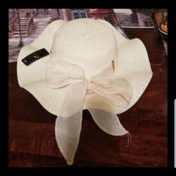 Bohemian Vintage Straw Beige Summer Large Hat with Burlap Bow New with Tags