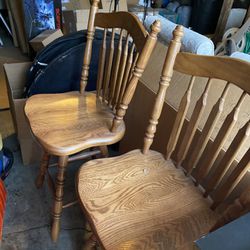 Wooden Swivel Bar Chairs With Back.