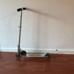 Kids Light Up Scooter 