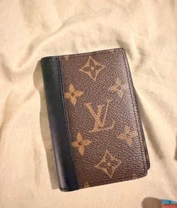 LV Card Wallet