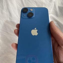 iPhone 13-Locked